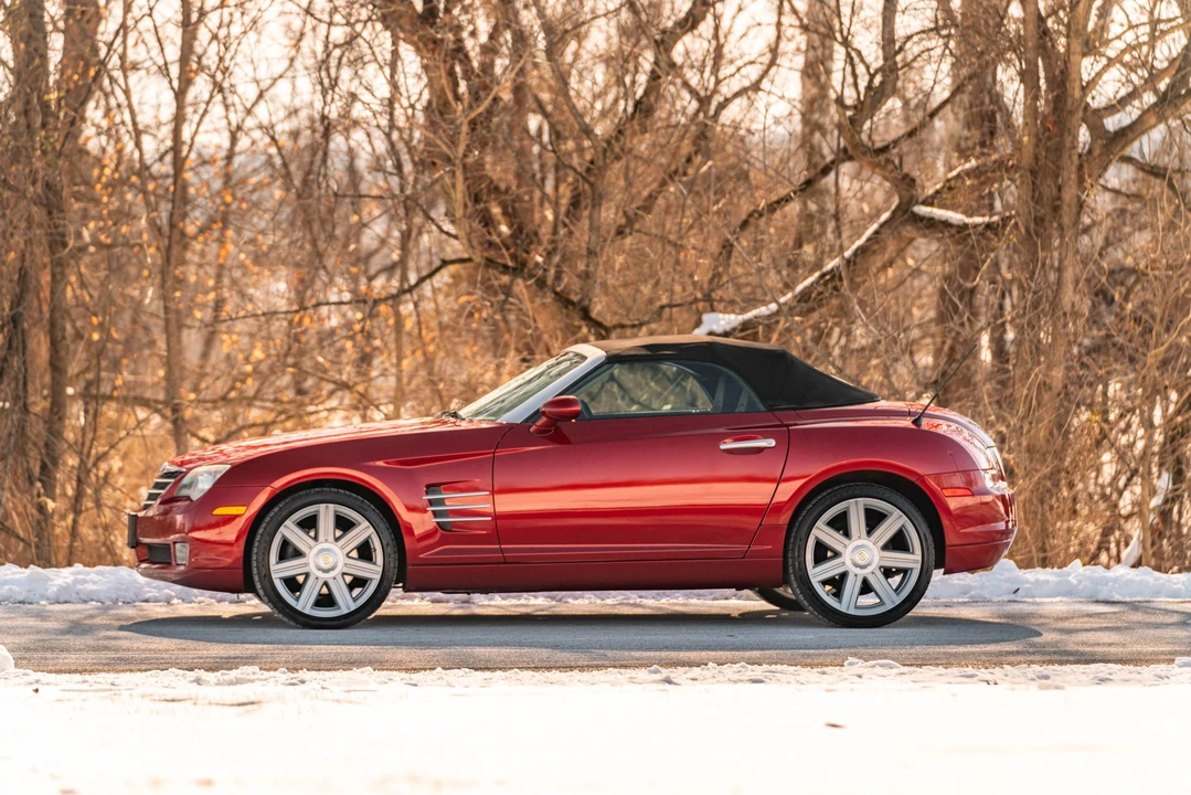 2006 Chrysler Crossfire - Image 17 of 31