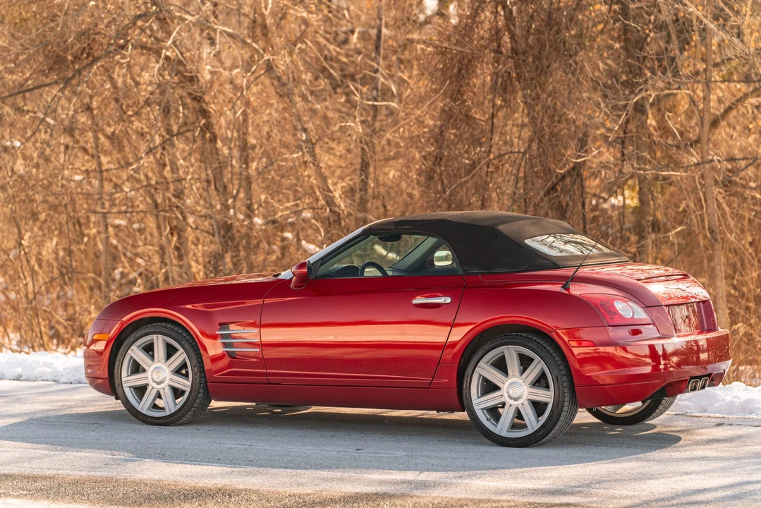2006 Chrysler Crossfire - Image 20 of 31