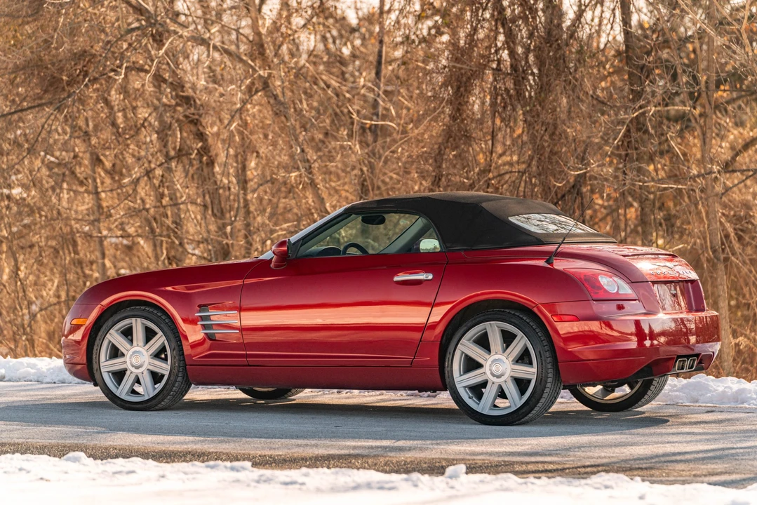 2006 Chrysler Crossfire - Image 21 of 31