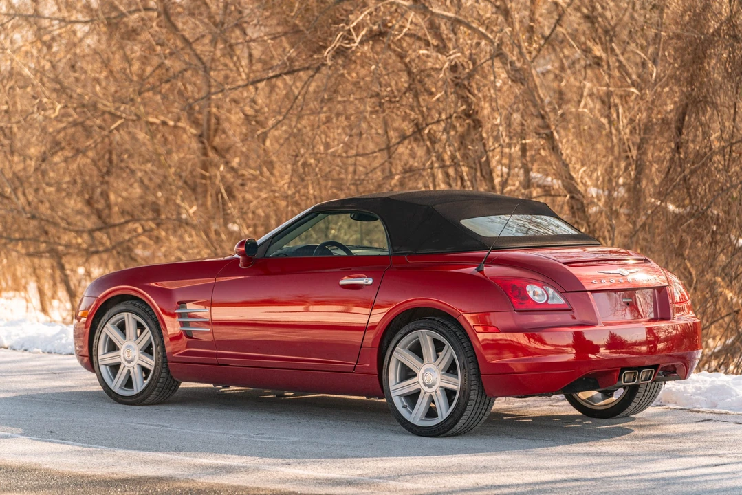 2006 Chrysler Crossfire - Image 22 of 31