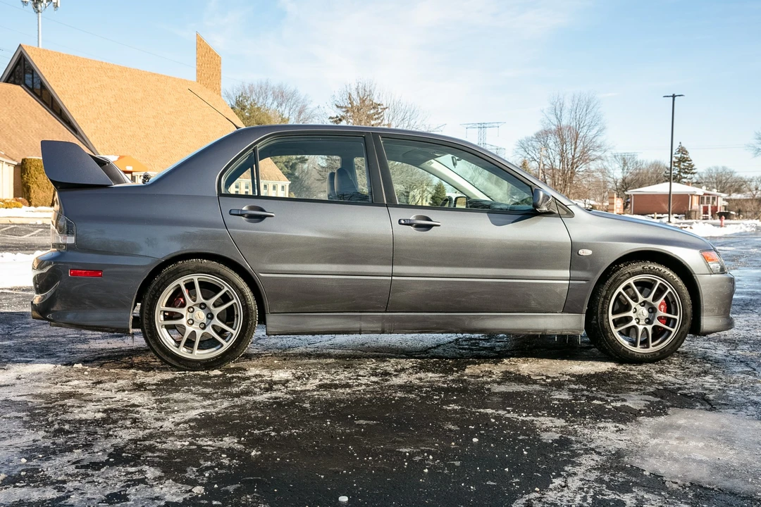 2006 Mitsubishi Lancer Evolution IX 8th Gen - Image 4 of 31