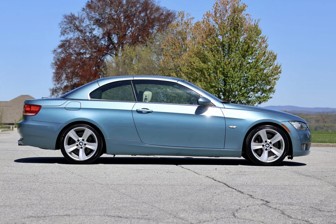 2007 BMW E93 335i Convertible - Image 29 of 31