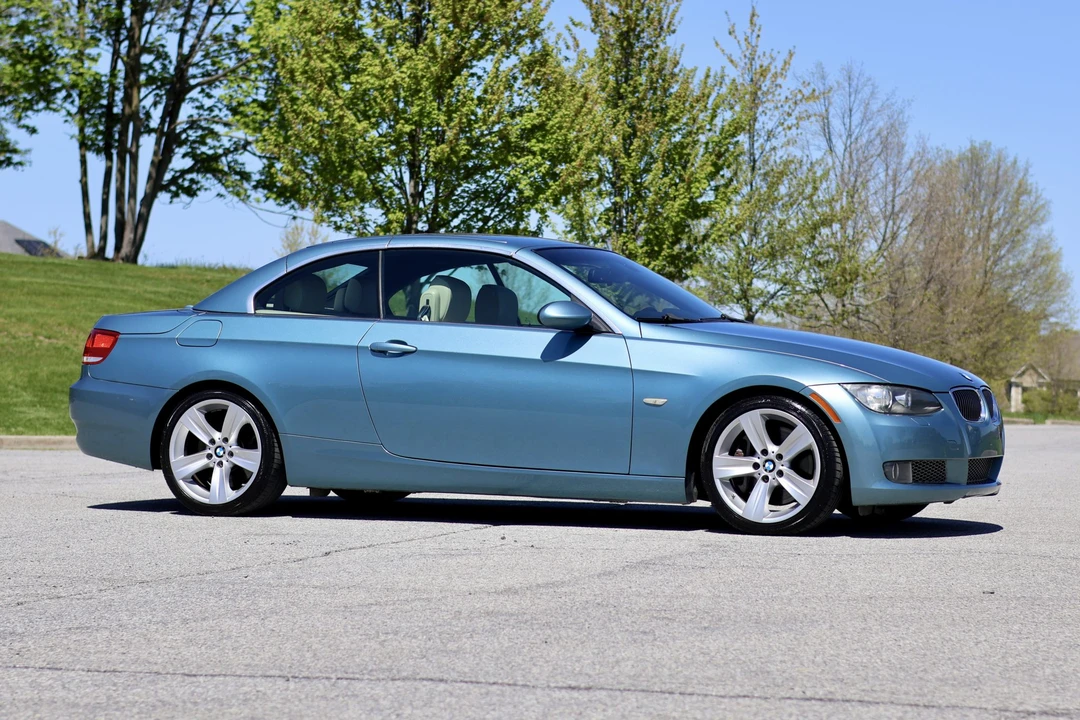 2007 BMW E93 335i Convertible - Image 30 of 31