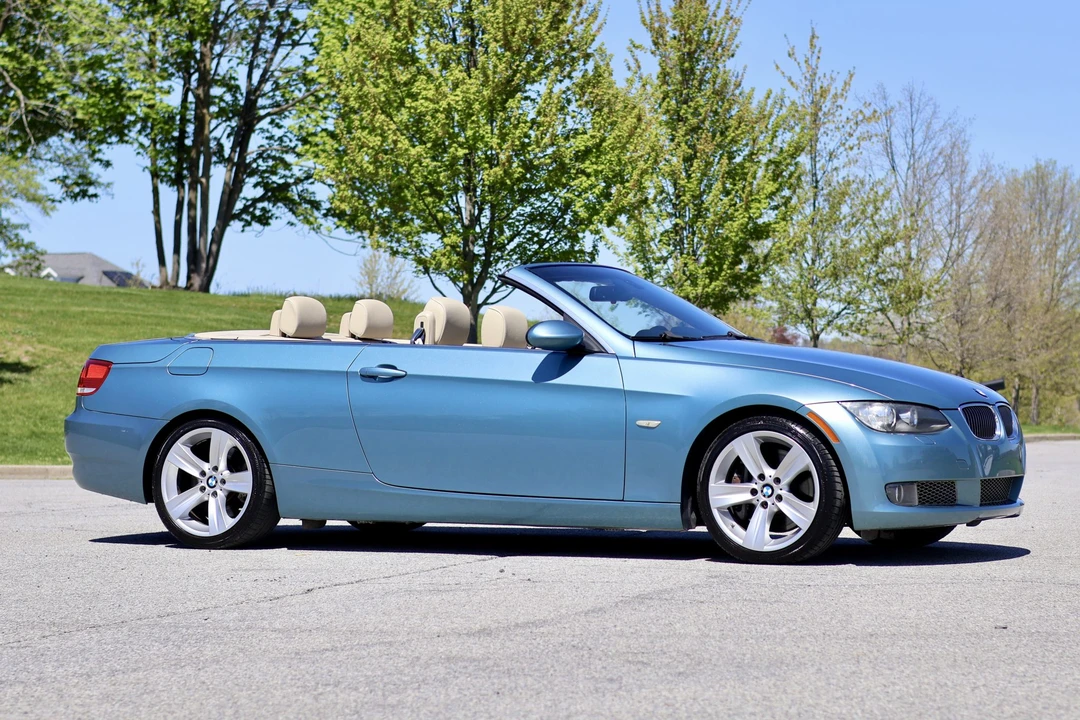 2007 BMW E93 335i Convertible - Image 14 of 31