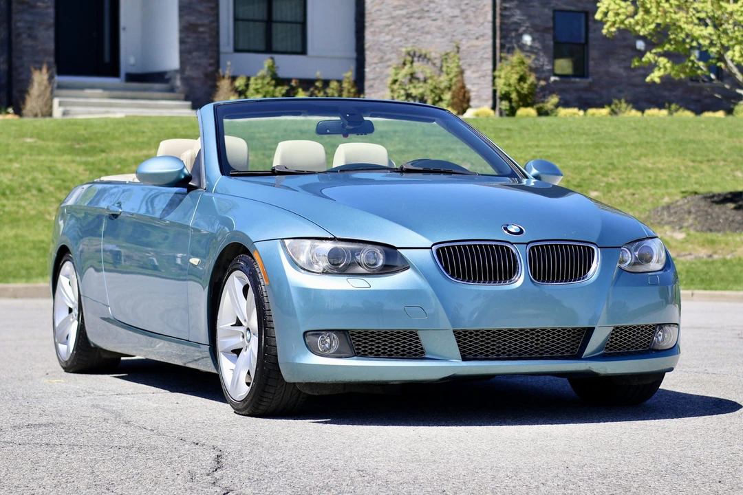2007 BMW E93 335i Convertible - Image 16 of 31