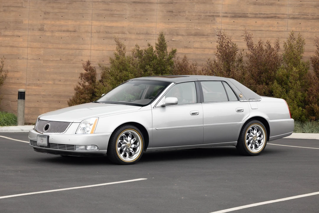 2007 Cadillac DTS - Image 7 of 31