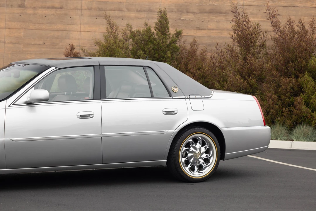 2007 Cadillac DTS - Image 23 of 31