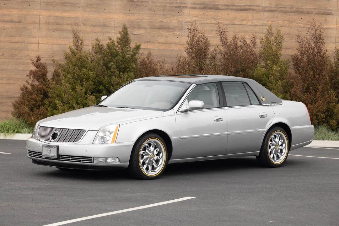 2007 Cadillac DTS - Image 3 of 31