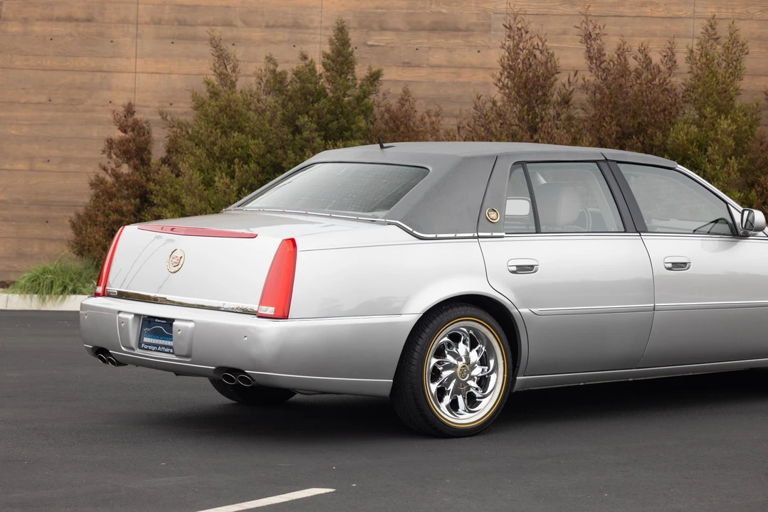 2007 Cadillac DTS - Image 24 of 31