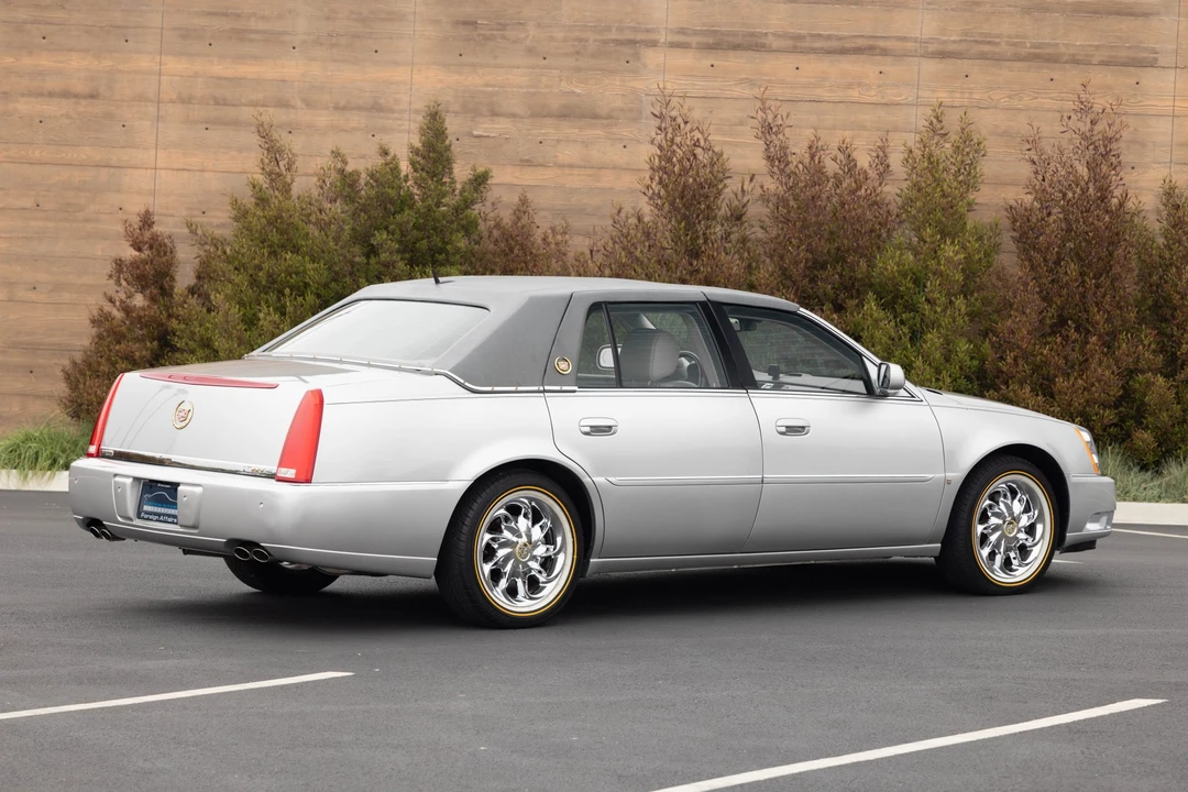 2007 Cadillac DTS - Image 13 of 31