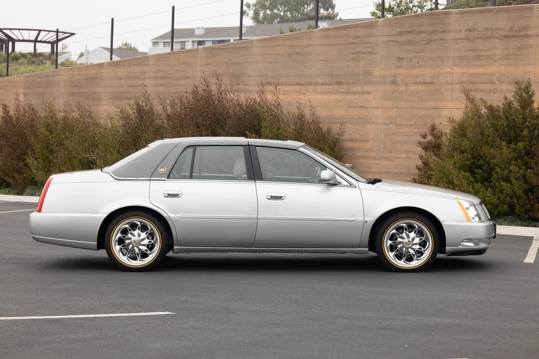 2007 Cadillac DTS - Image 14 of 31