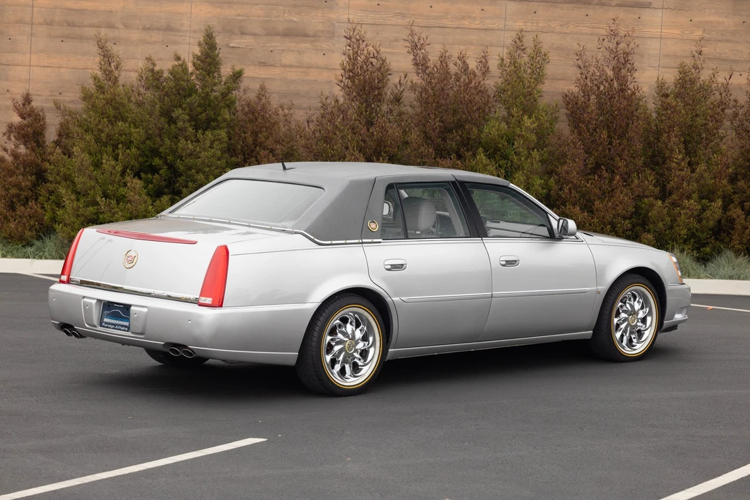 2007 Cadillac DTS - Image 12 of 31