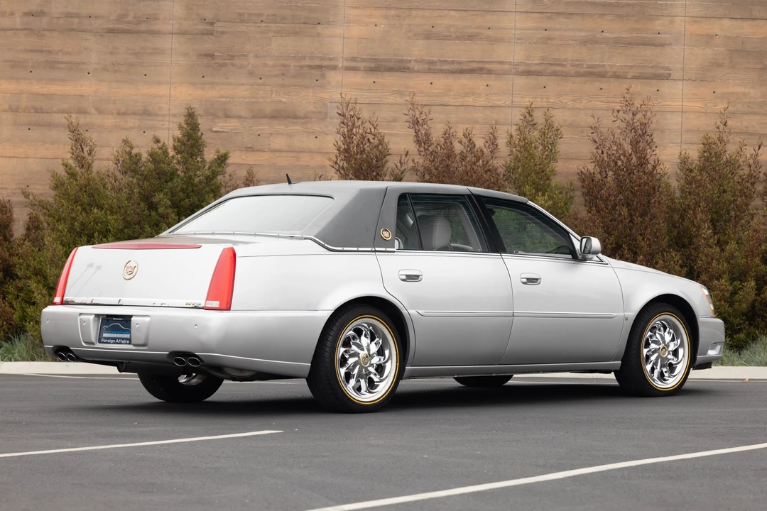 2007 Cadillac DTS - Image 11 of 31