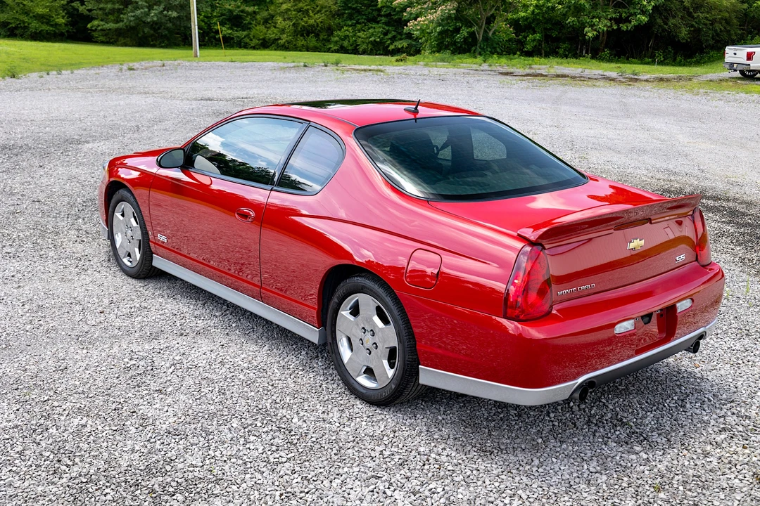 2007 Chevrolet Monte Carlo 6th Gen - Image 13 of 31