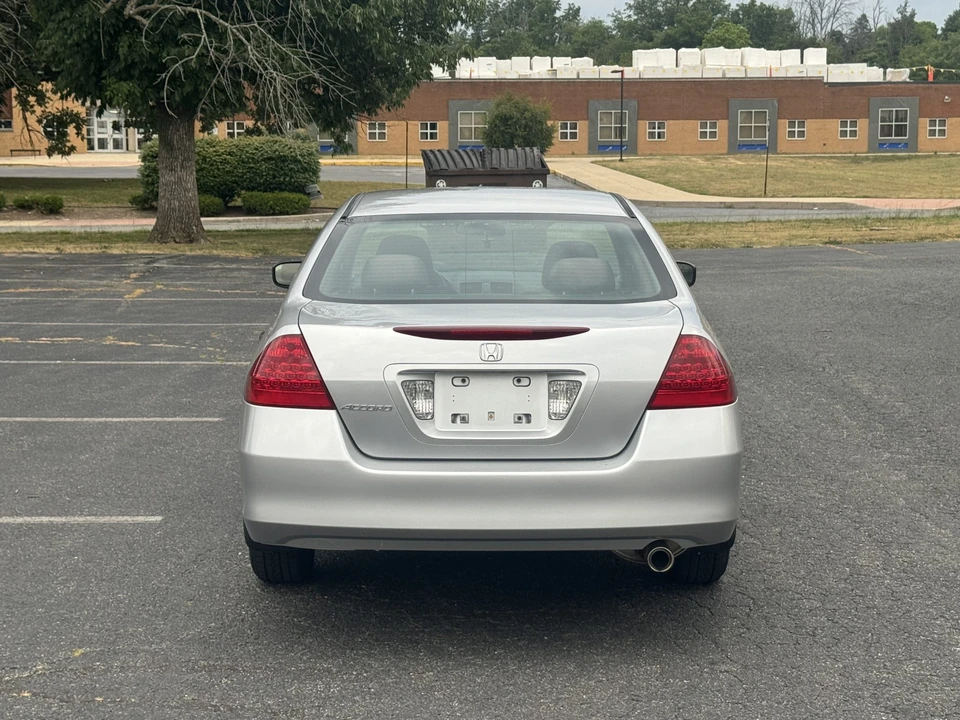 2007 Honda Accord 7th Gen - Image 13 of 31