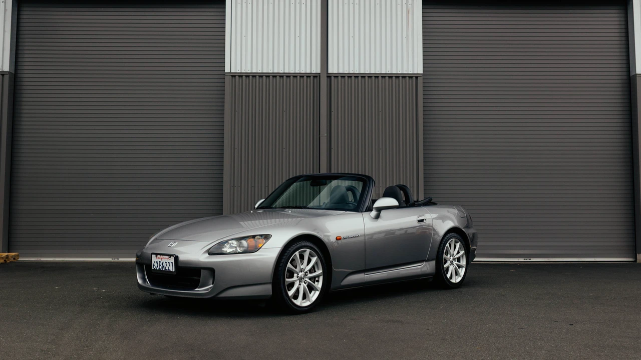 2007 Honda AP2 S2000 - Image 2 of 31