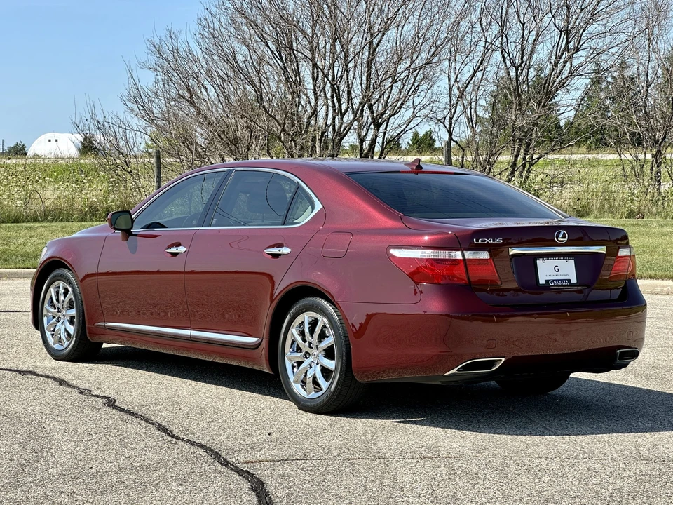 2007 Lexus LS 4th Gen - Image 12 of 31
