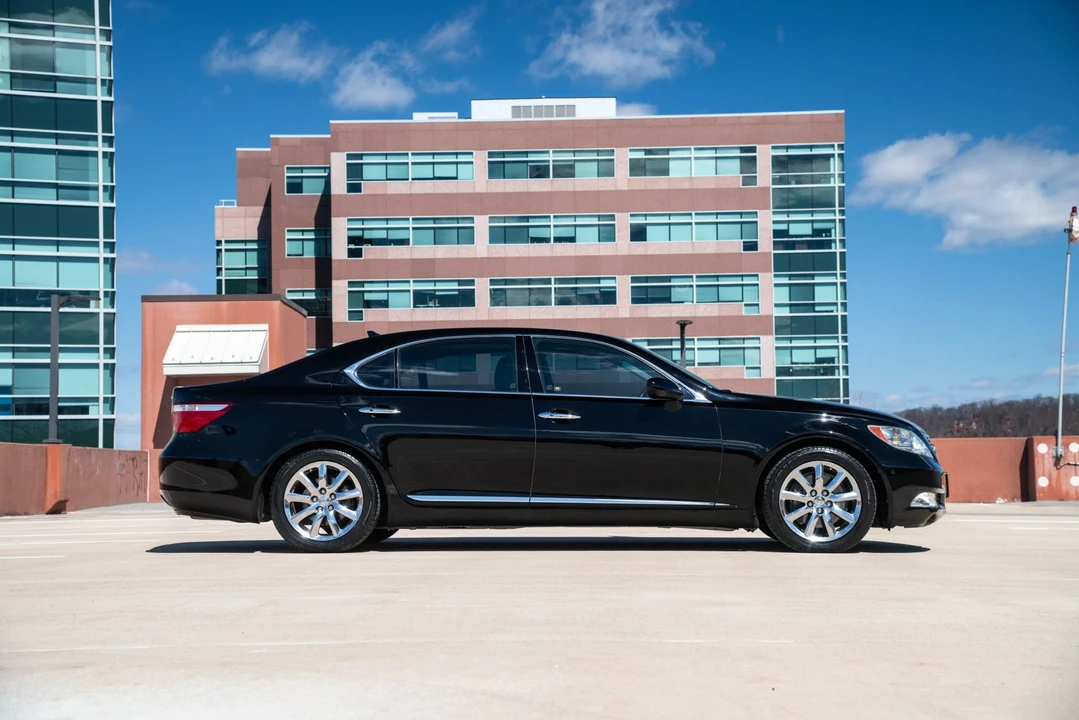 2007 Lexus LS 4th Gen - Image 22 of 31