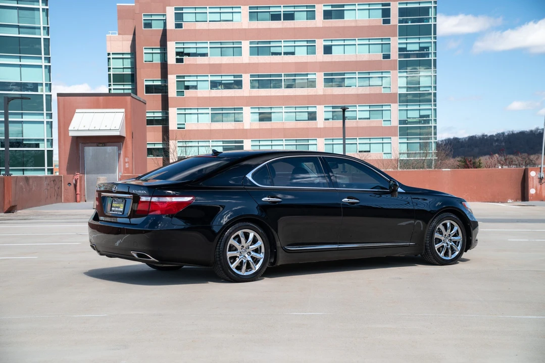 2007 Lexus LS 4th Gen - Image 20 of 31