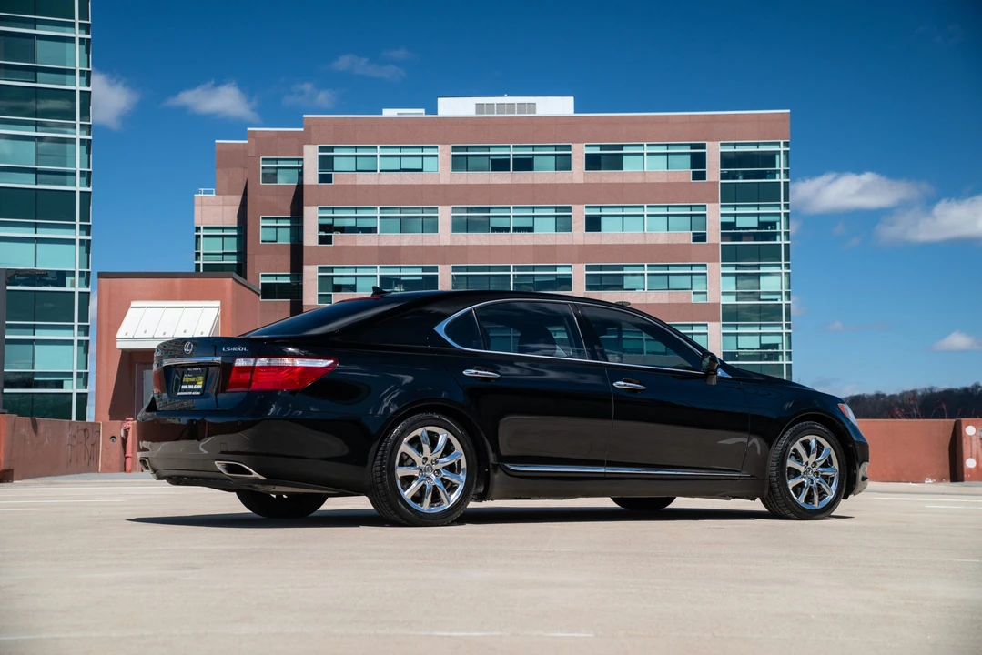 2007 Lexus LS 4th Gen - Image 18 of 31