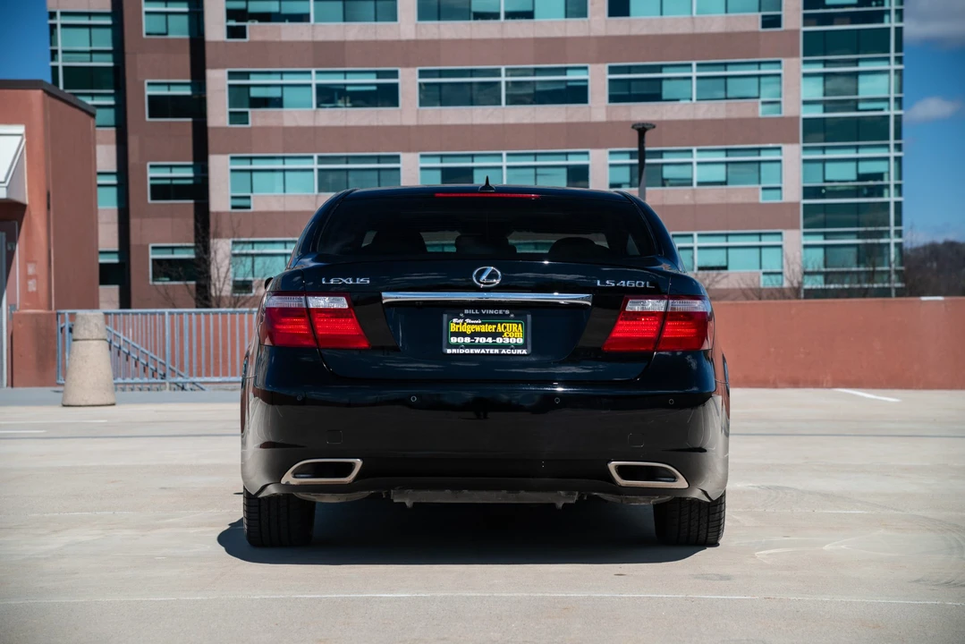 2007 Lexus LS 4th Gen - Image 16 of 31