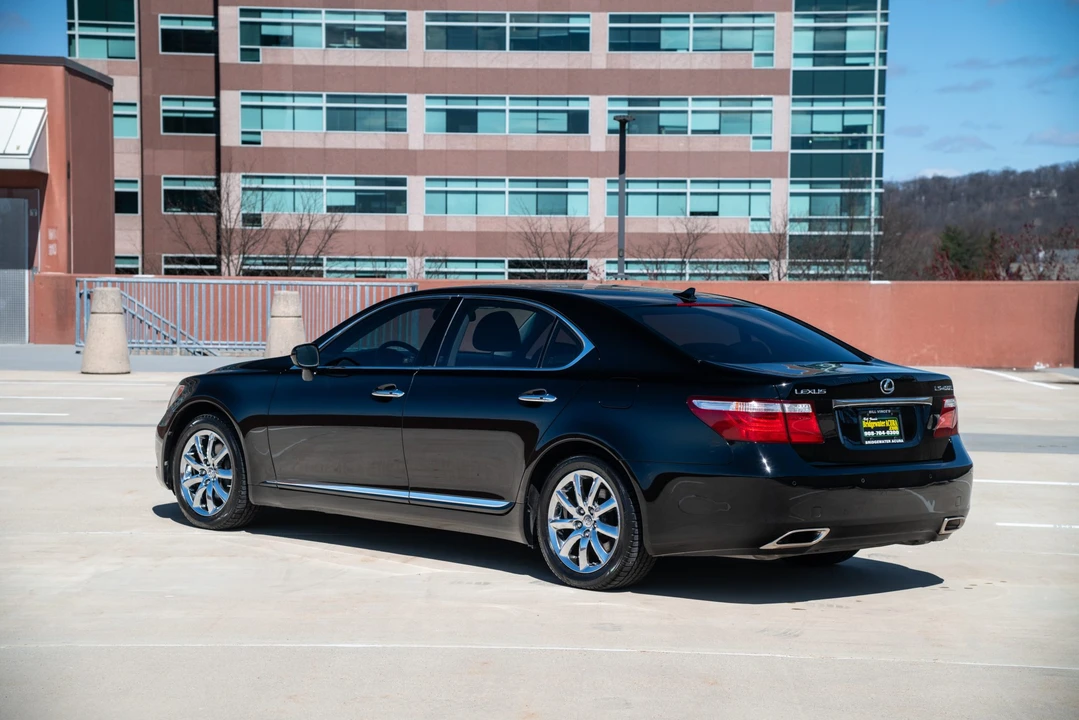 2007 Lexus LS 4th Gen - Image 14 of 31