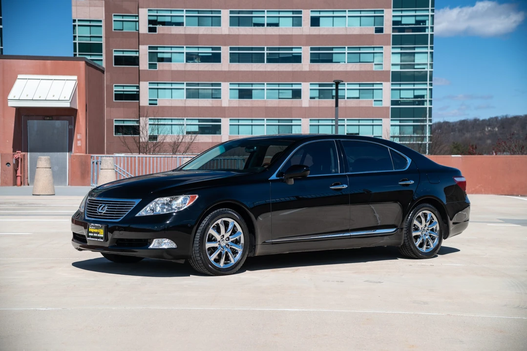 2007 Lexus LS 4th Gen - Image 3 of 31