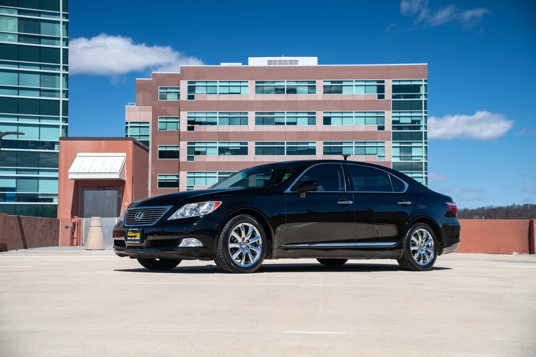 2007 Lexus LS 4th Gen - Image 5 of 31