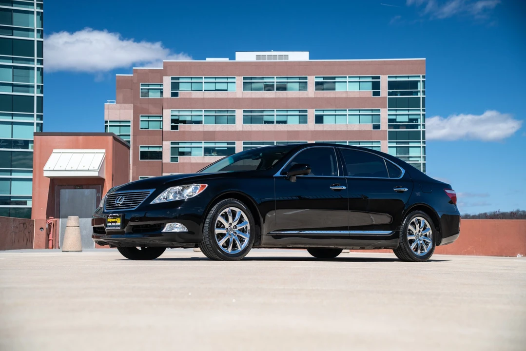 2007 Lexus LS 4th Gen - Image 3 of 31