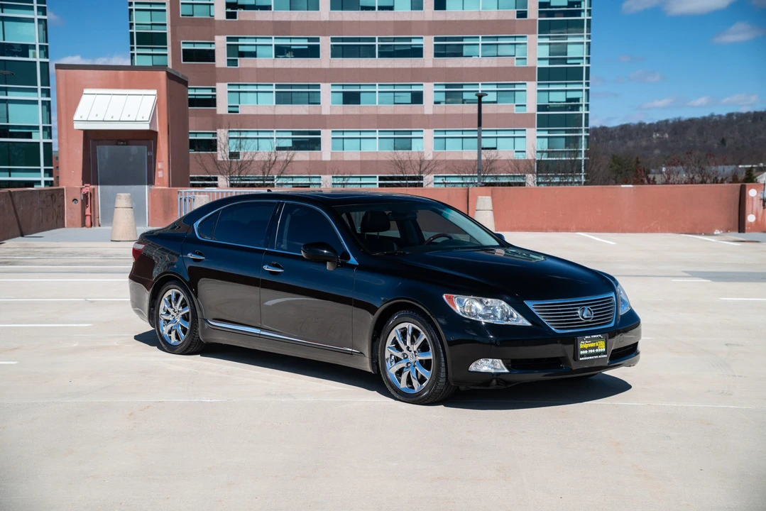 2007 Lexus LS 4th Gen - Image 31 of 31