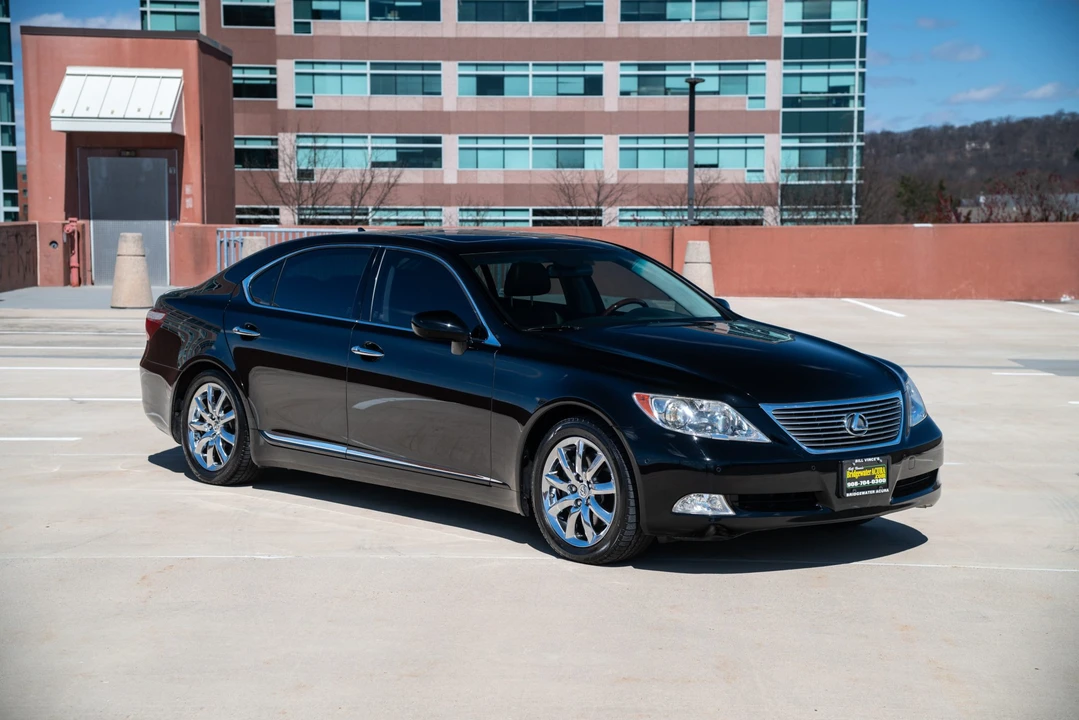 2007 Lexus LS 4th Gen - Image 30 of 31