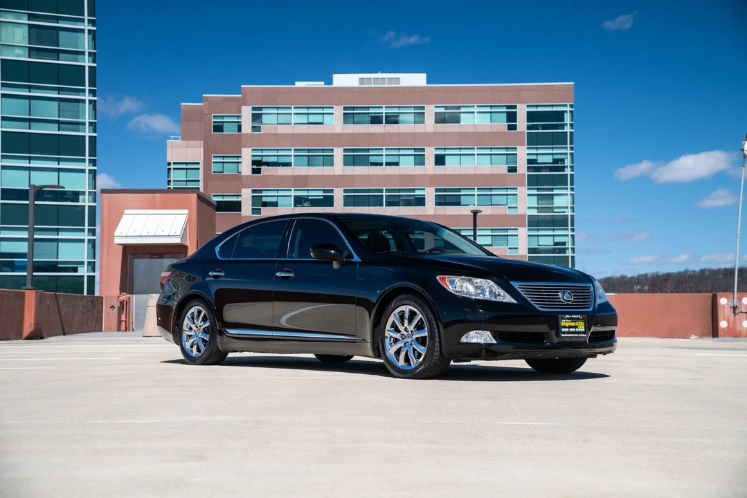 2007 Lexus LS 4th Gen - Image 28 of 31