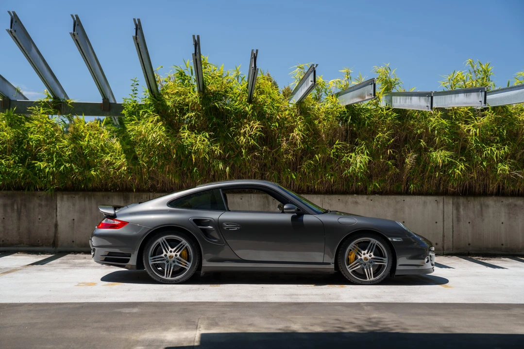2007 Porsche 997 Turbo - Image 13 of 31