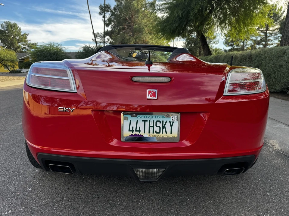 2007 Saturn Sky - Image 9 of 31