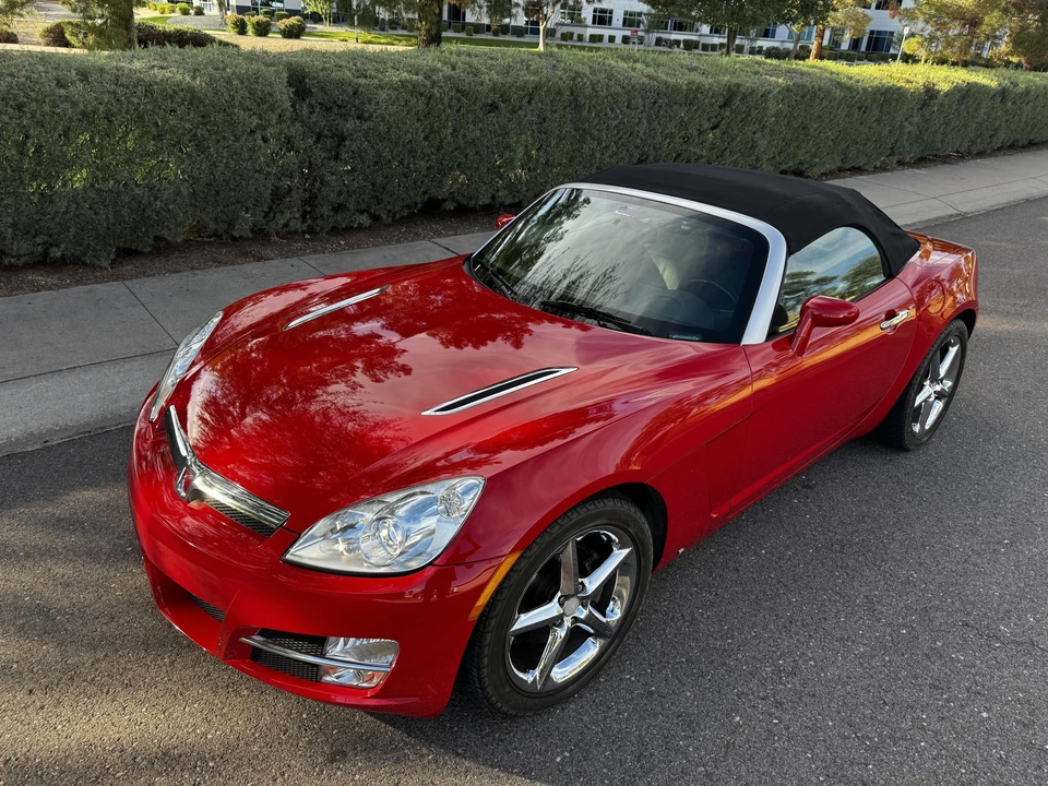 2007 Saturn Sky - Image 14 of 31