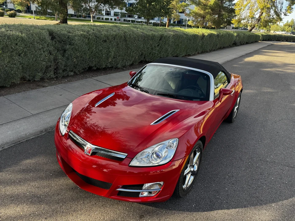 2007 Saturn Sky - Image 15 of 31