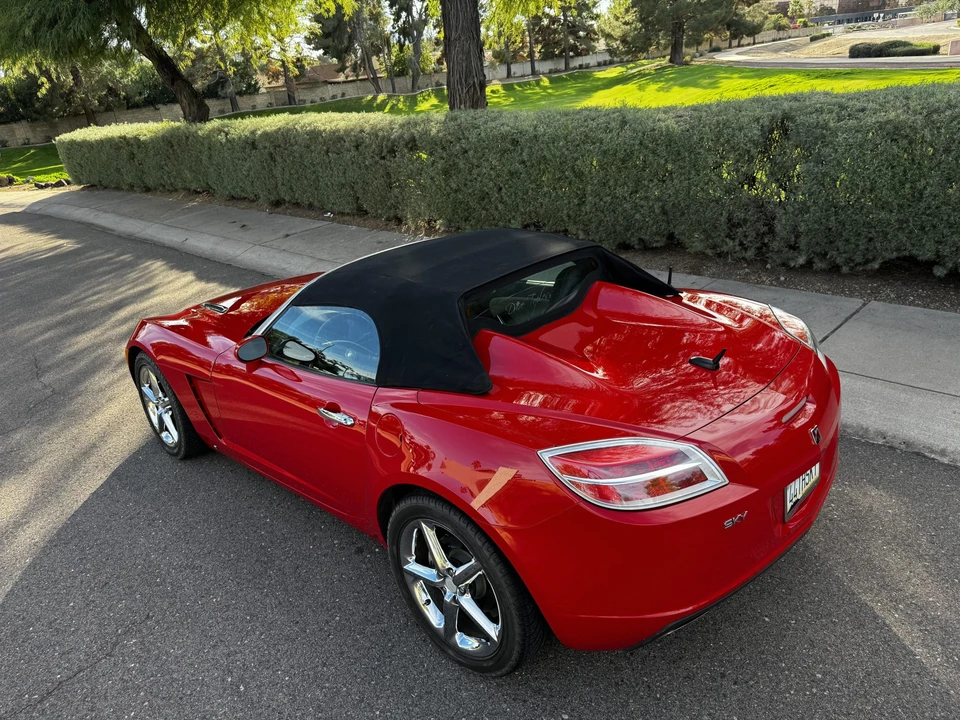 2007 Saturn Sky - Image 20 of 31
