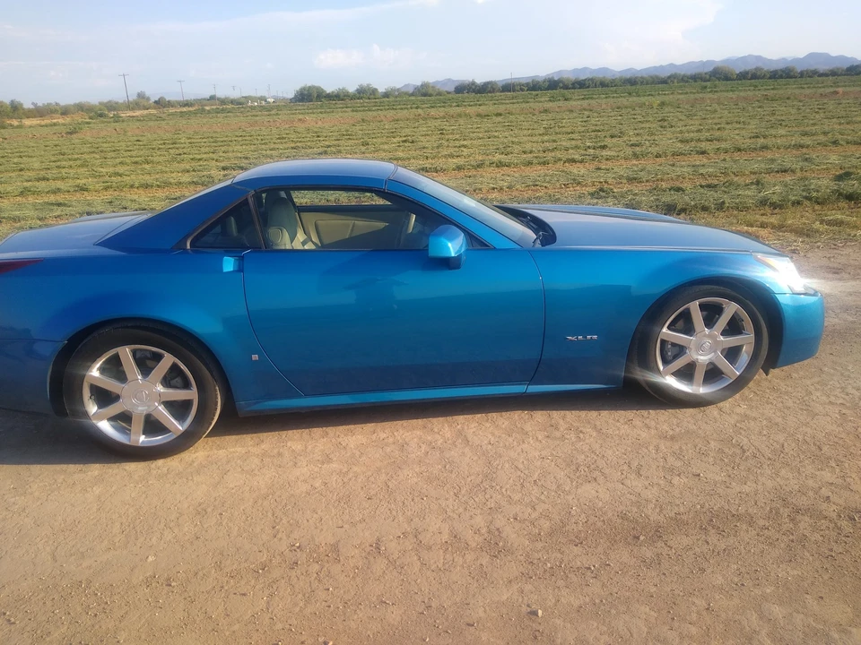 2008 Cadillac XLR - Image 4 of 31