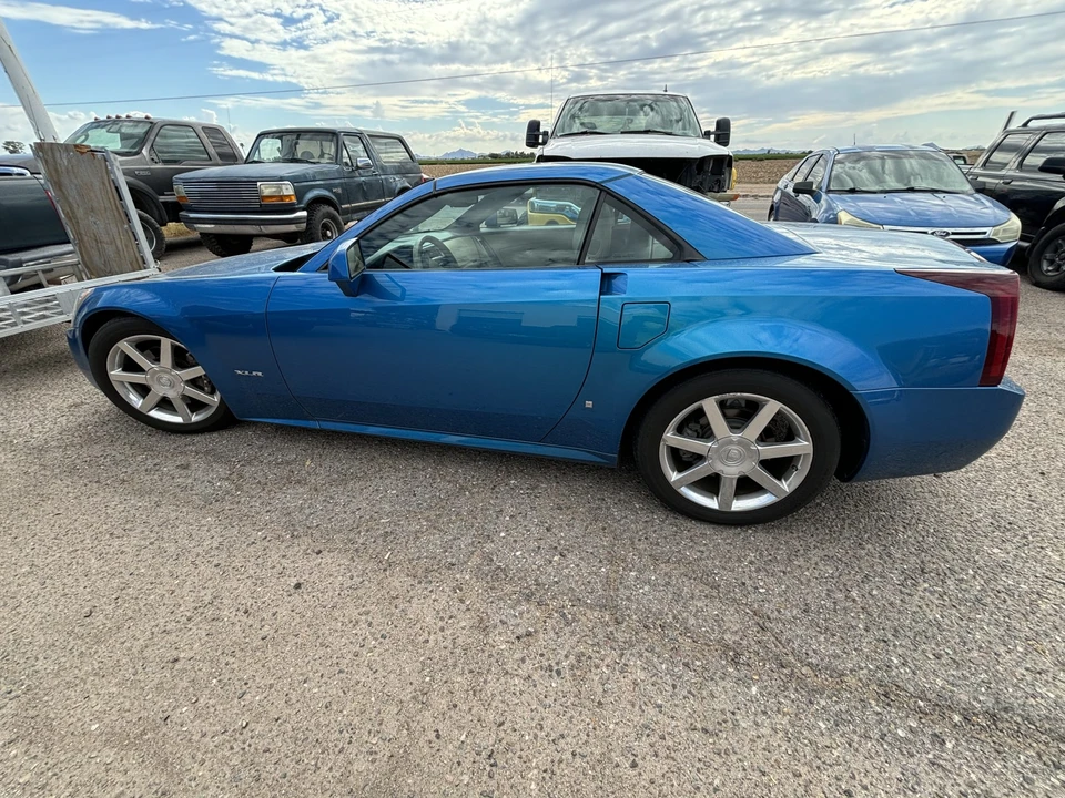 2008 Cadillac XLR - Image 14 of 31