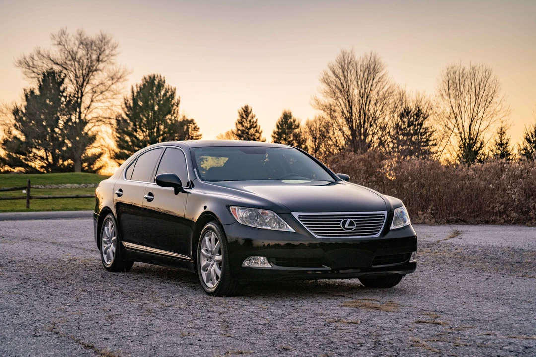 2008 Lexus LS 4th Gen - Image 4 of 31