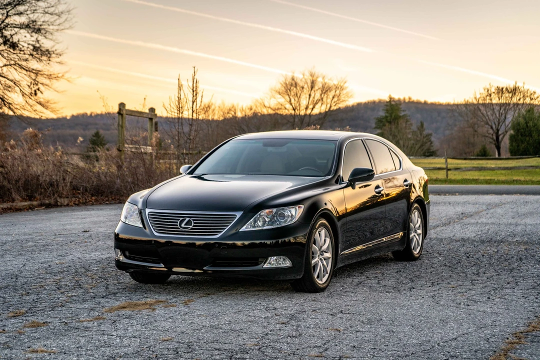 2008 Lexus LS 4th Gen - Image 13 of 31