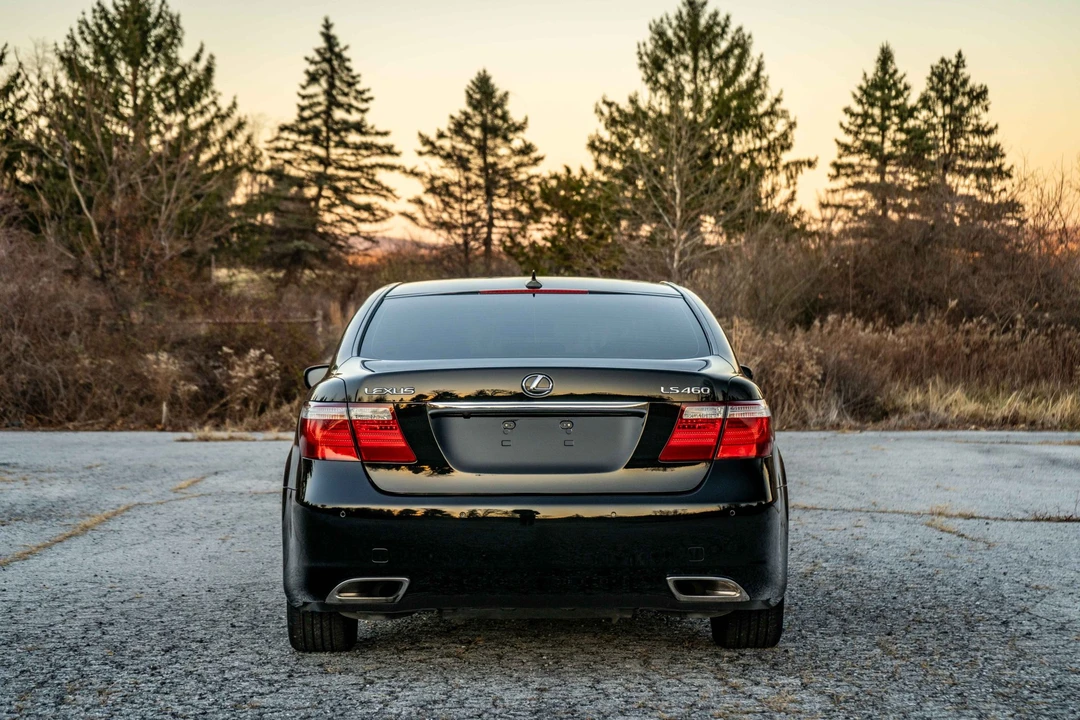2008 Lexus LS 4th Gen - Image 18 of 31