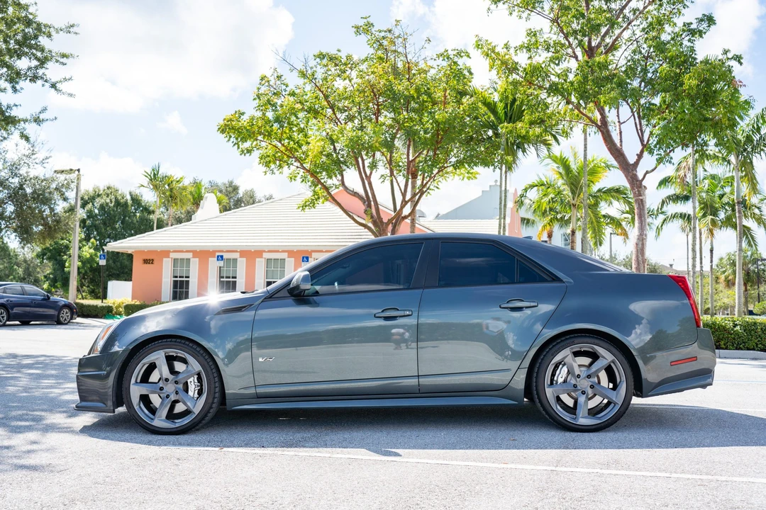2009 Cadillac CTS-V 2nd Gen - Image 9 of 31