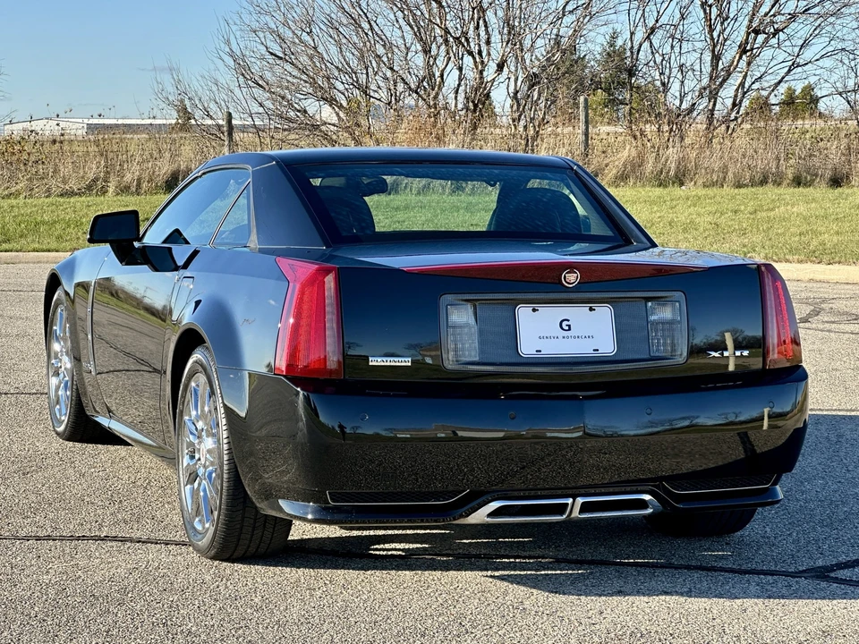 2009 Cadillac XLR - Image 27 of 31