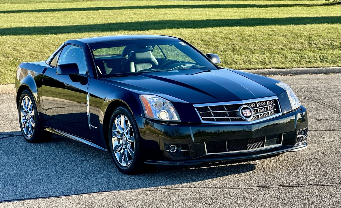 2009 Cadillac XLR - Image 31 of 31