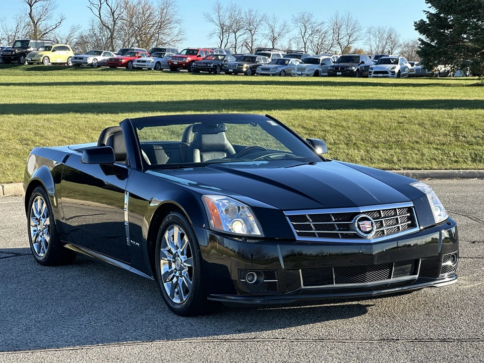 2009 Cadillac XLR - Image 21 of 31
