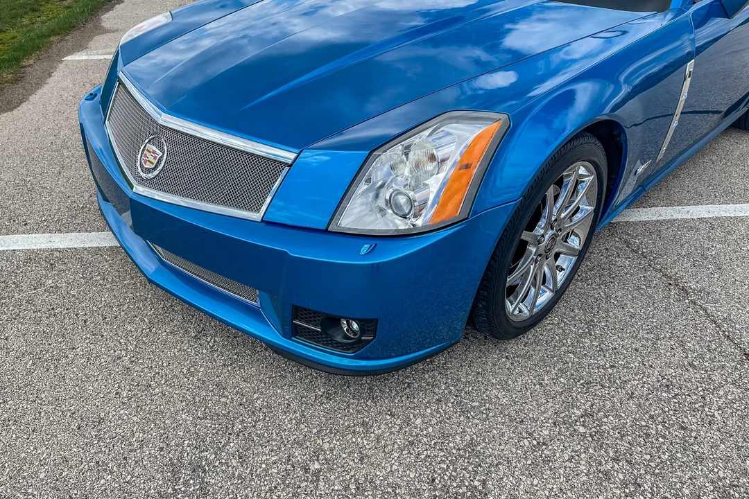 2009 Cadillac XLR-V - Image 23 of 31