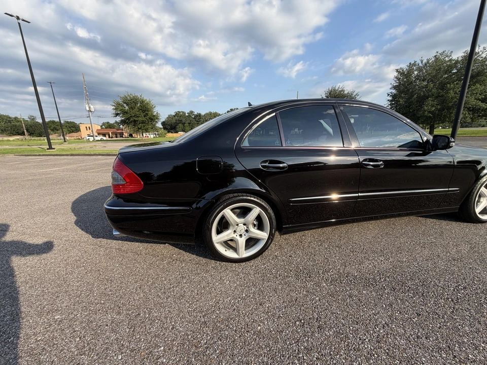 2009 Mercedes-Benz W211 E-Class - Image 14 of 31