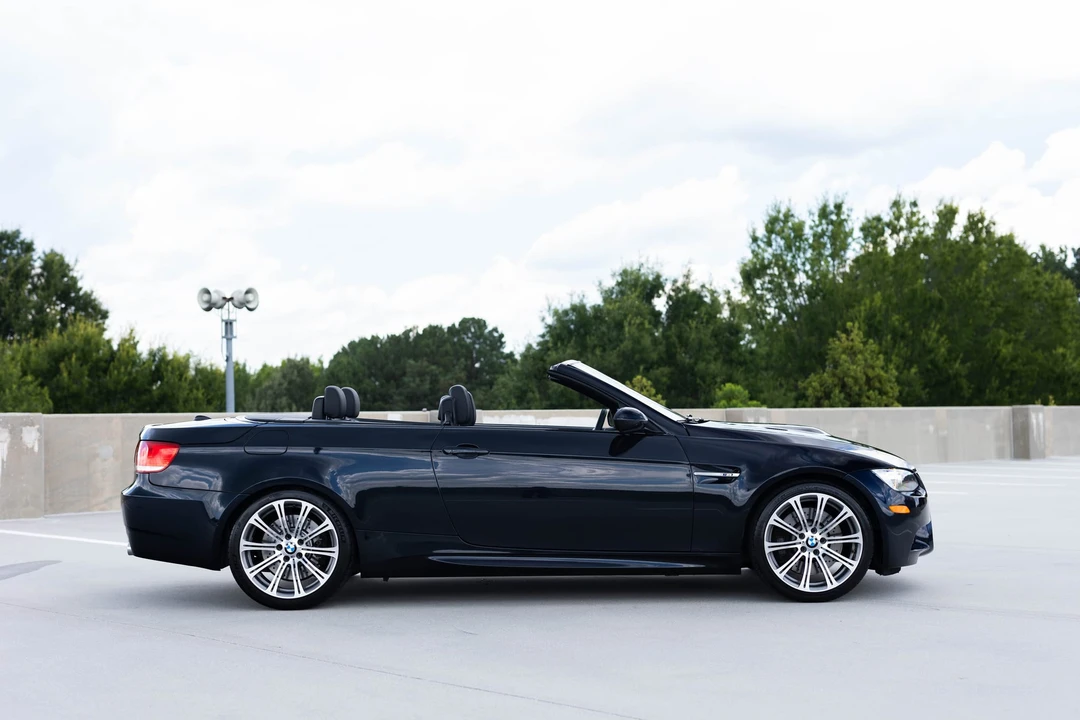 2010 BMW E93 M3 Convertible - Image 14 of 31