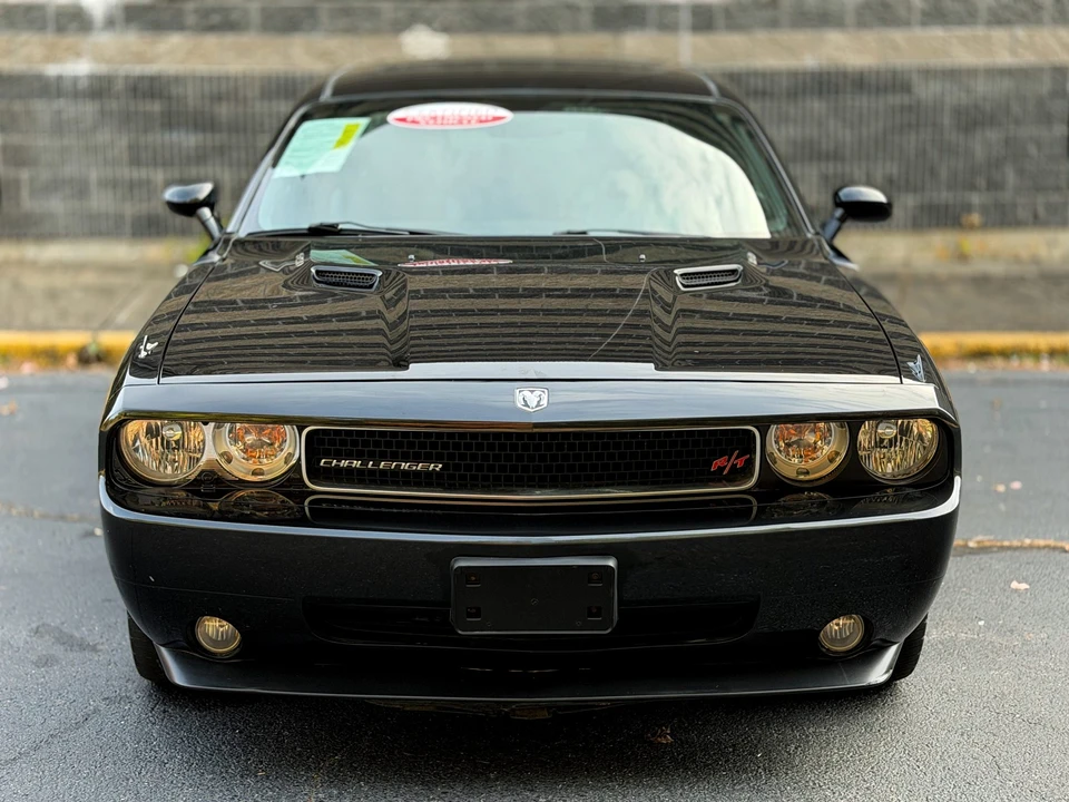 2010 Dodge Challenger 3rd Gen - Image 2 of 31